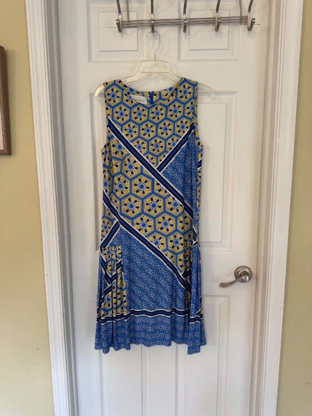 Donna Morgan Blue Yellow Sleeveless Dress Stretchy Classic Office Preppy Summer